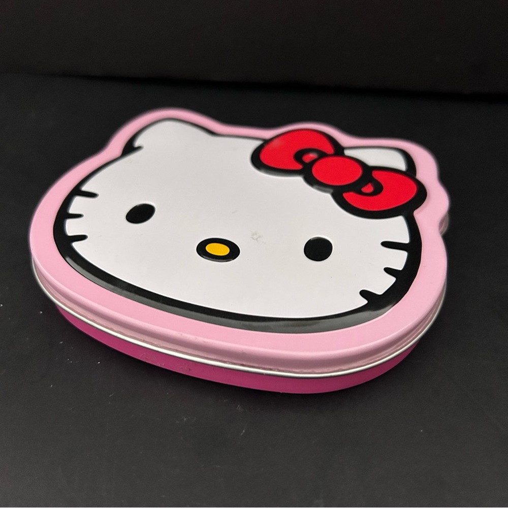 2015 Hello Kitty small face silhouette tin can Sanrio McDonald's